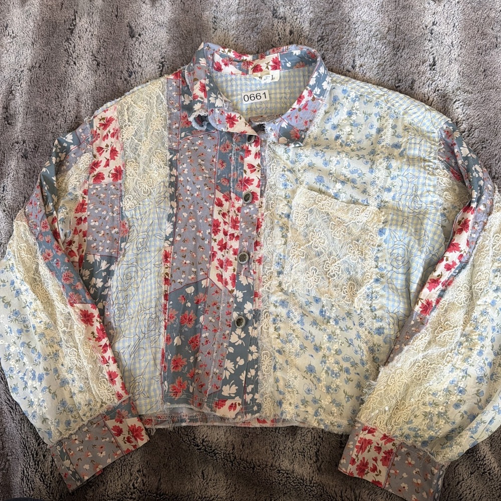 POL Patchwork Lace Sequin Cropped Button Up Shirt… - image 2